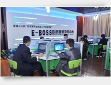 初中毕业后的学业规划 电脑技术培训与职业发展路径解析